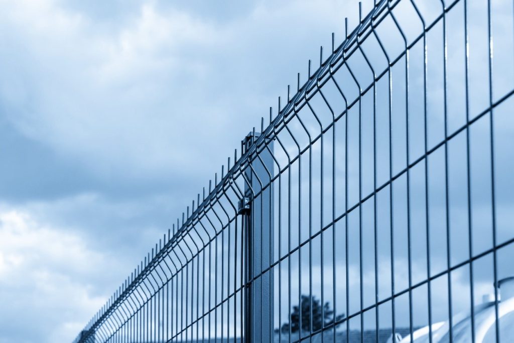 Fence line perimeter security